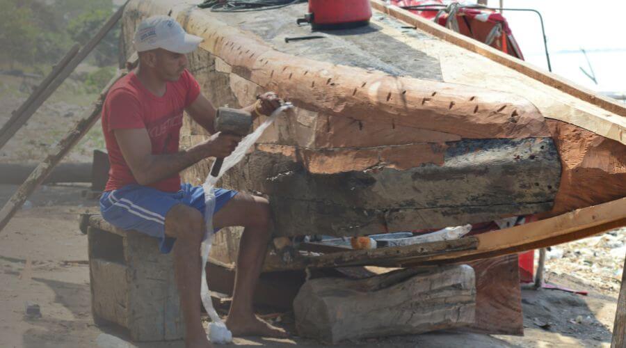 Why choose water damage restoration service for basement flood restoration services in Holmdel